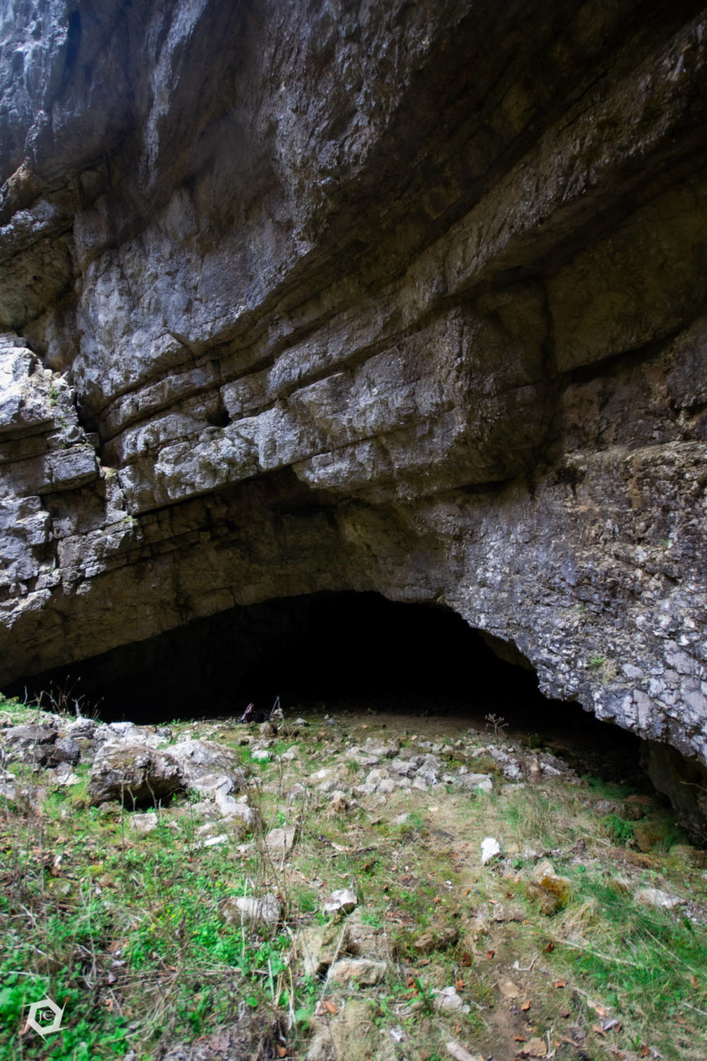 Južni vhod v Skedneno jamo